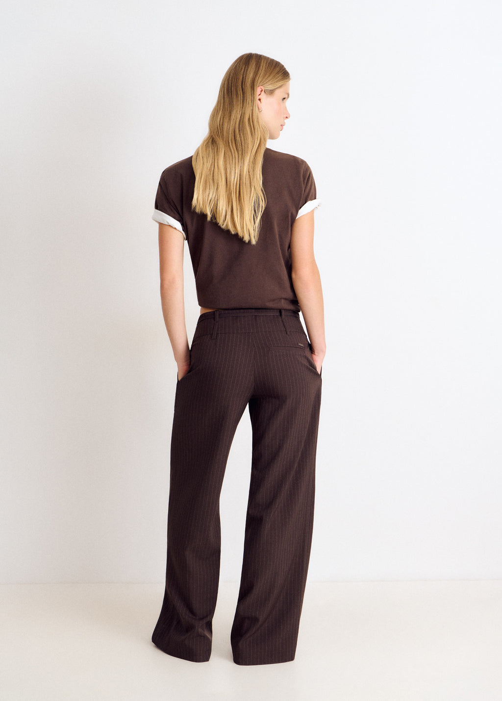 Pantalón raya diplomática cintura ancha