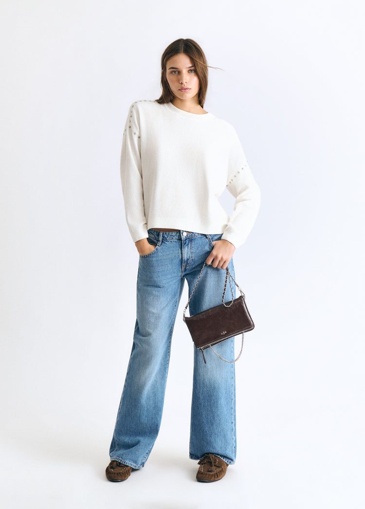 Small flap bag with beads