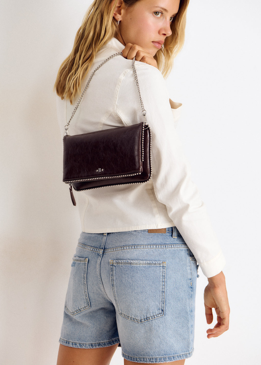 Bolso solapa bolitas
