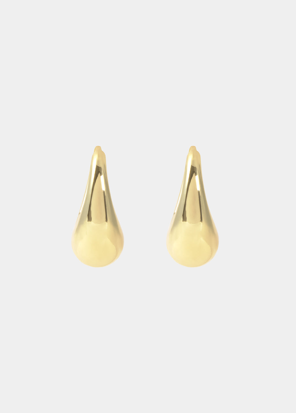 Petites boucles d’oreilles dorées