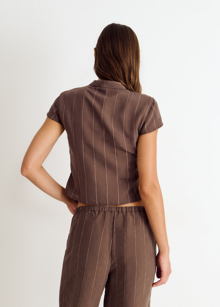 Top manga caída with stripes