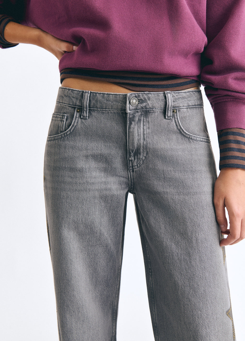 Jeans estrellas tachas lateral