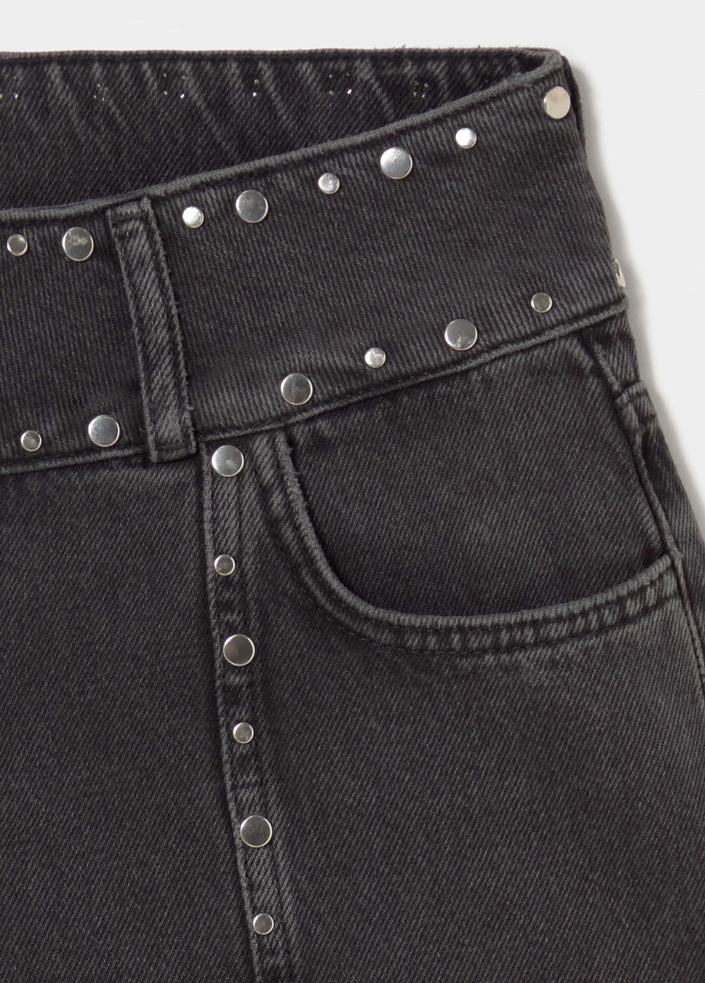 Wide-leg jeans with studs