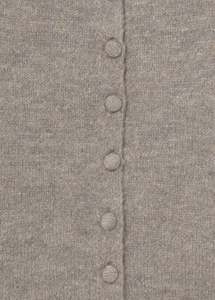 Knitted jacket with buttons
