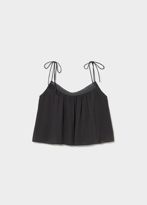 Top met spaghettibandjes en kant