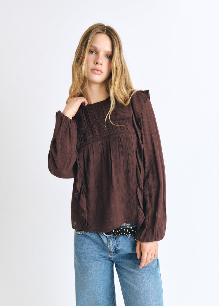 Box neck blouse with ruffles