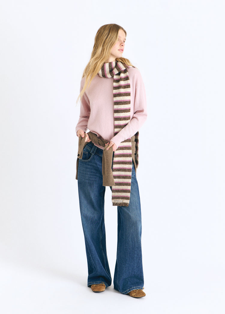 Thick striped scarf