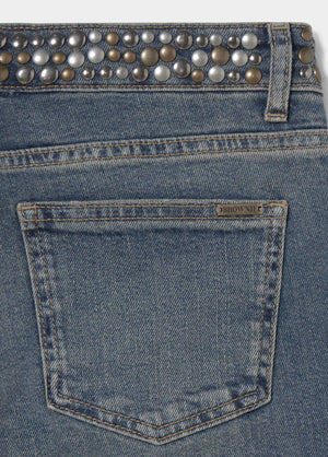 Jeans mit Nietenbund