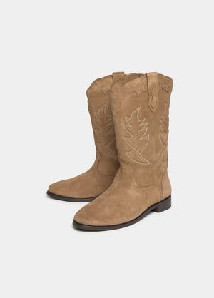 Flat embroidered cowboy boot