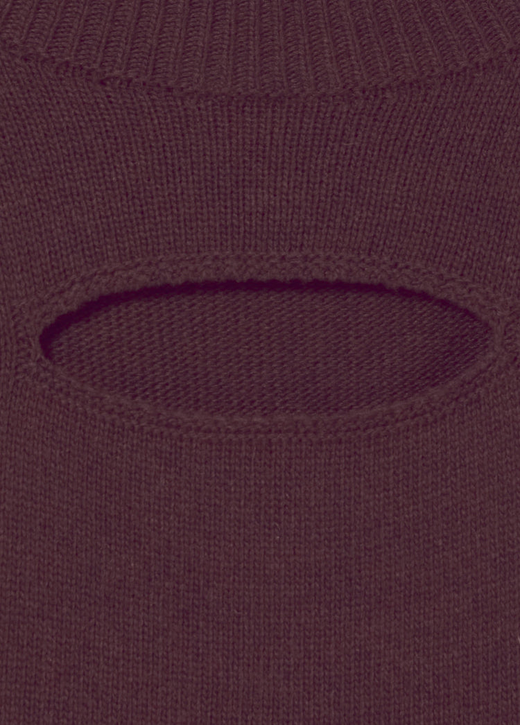 Short-sleeve cut-out sweater with perk neckline