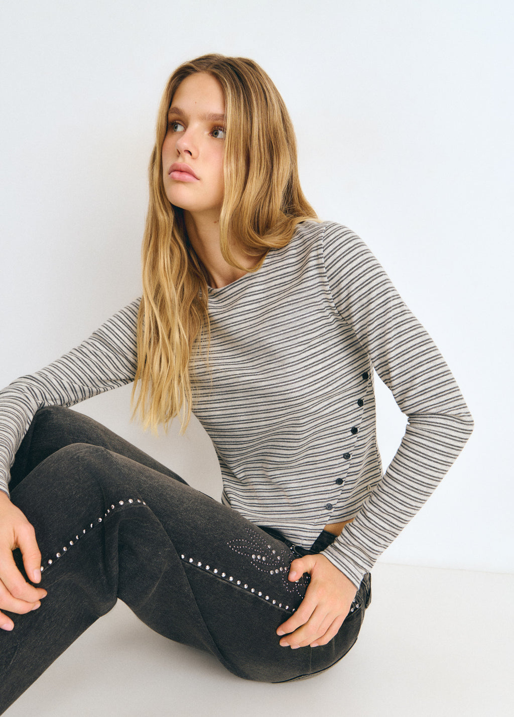 T-shirt rayé à boutons