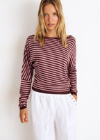 Asymmetrischer Pullover mit Streifen
