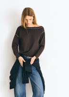 Asymmetrische trui met studs