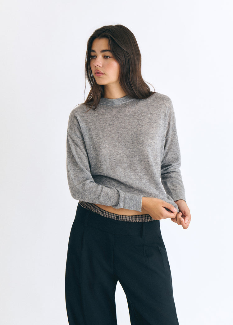 Basic crew-neck sweater