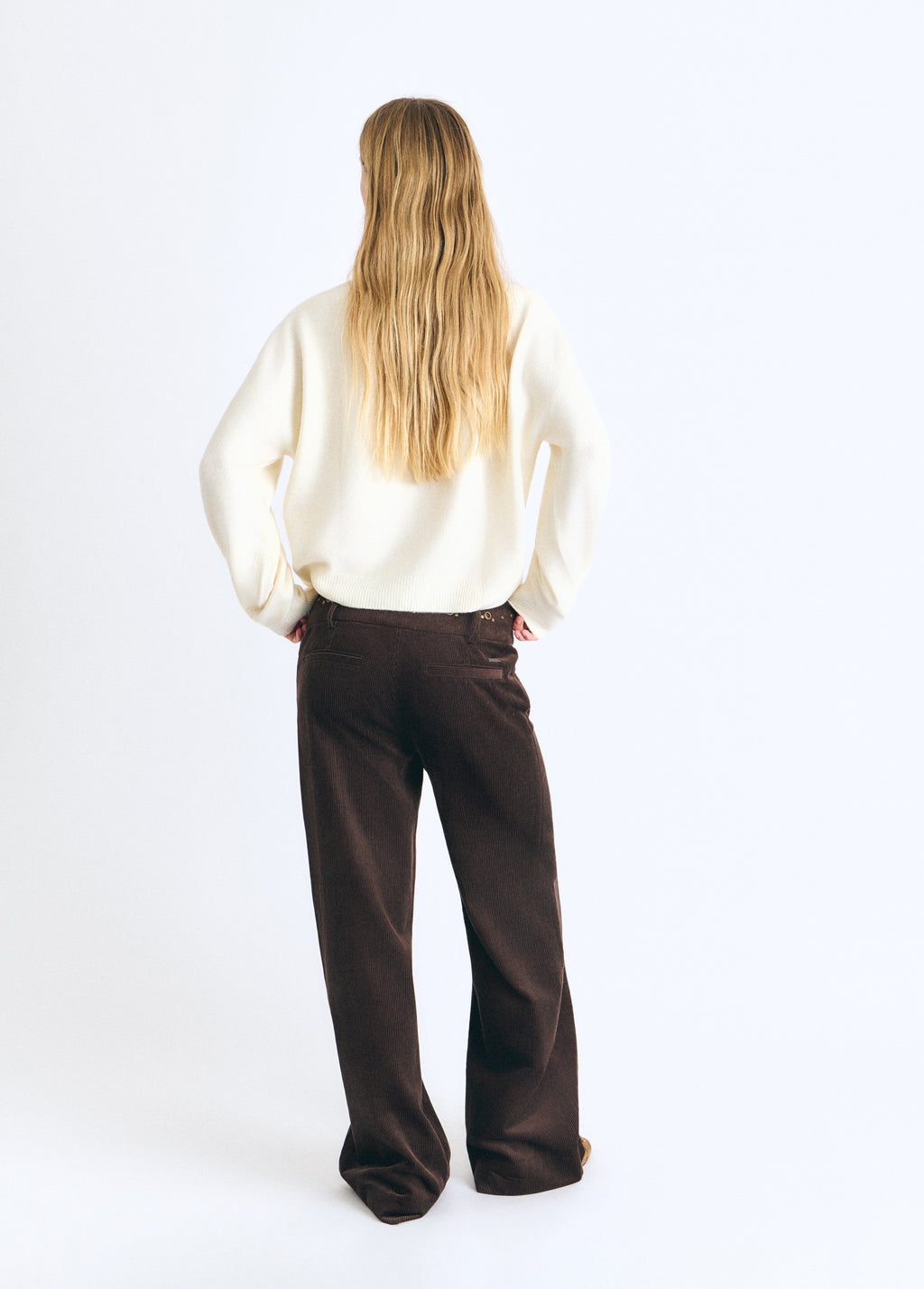 Pullover mit Nieten