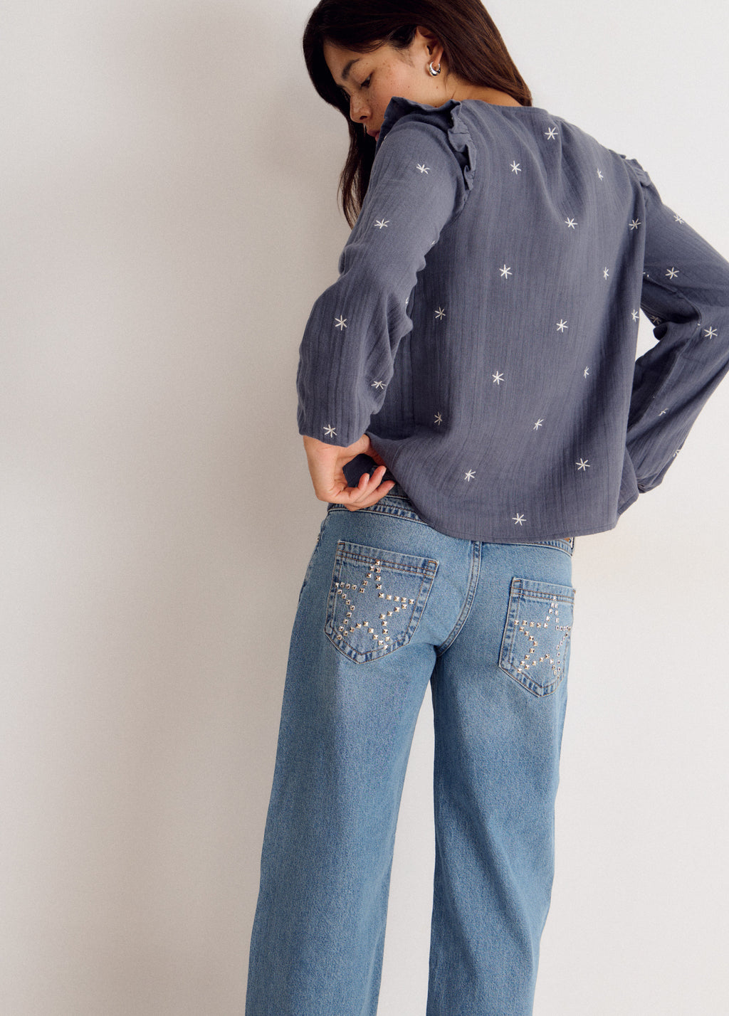 Long-sleeve dobby V-neck blouse