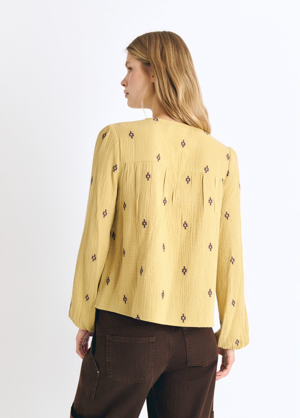 Blusa smock bordado