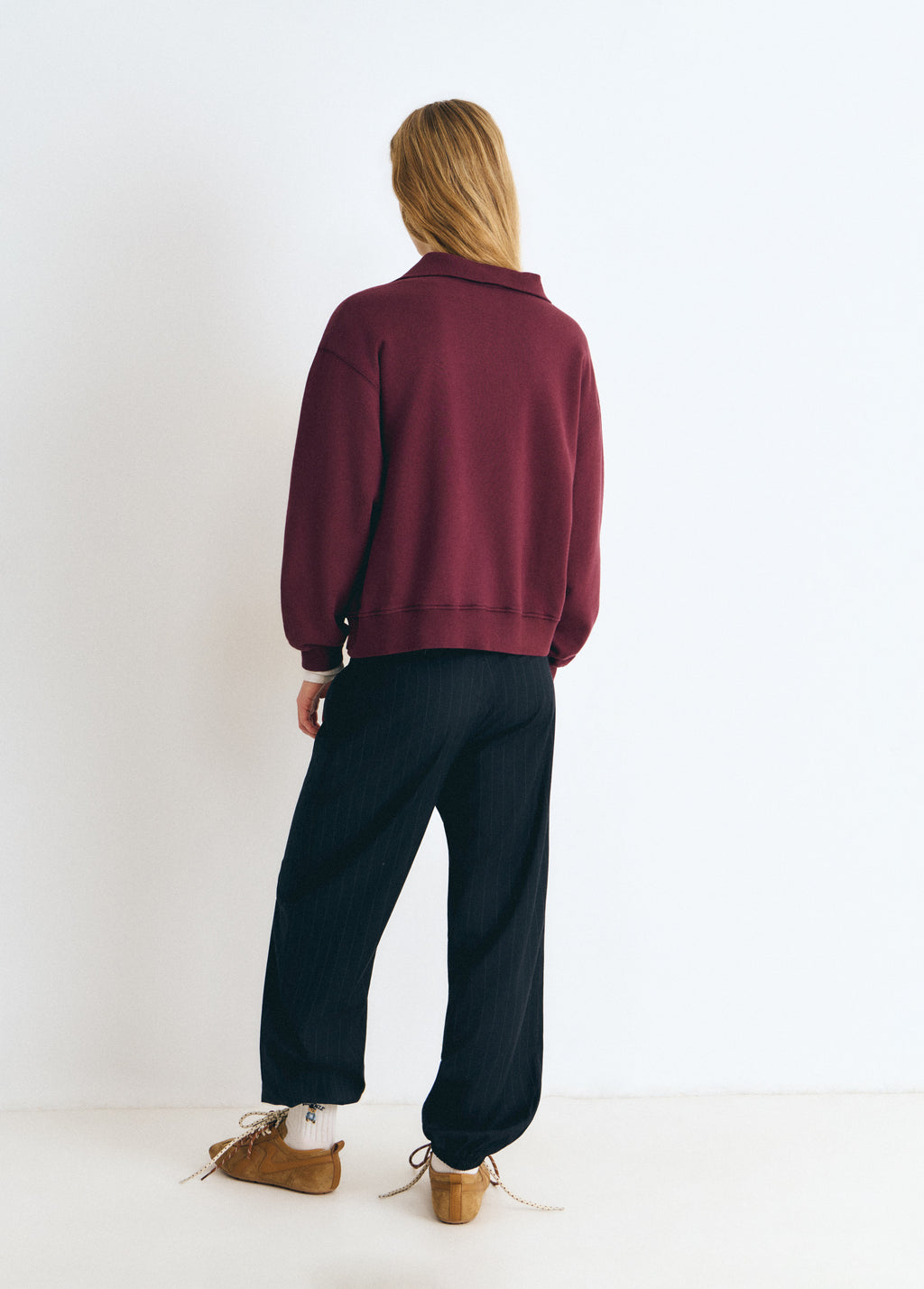 Sweat zippé avec logo brodé