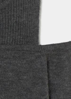 Pullover mit ausgeschnittenen Schultern