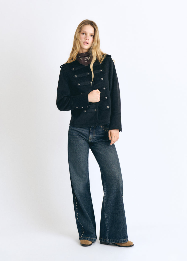 Buttoned wool coat