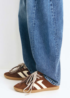 Sneakers met contrasterende details