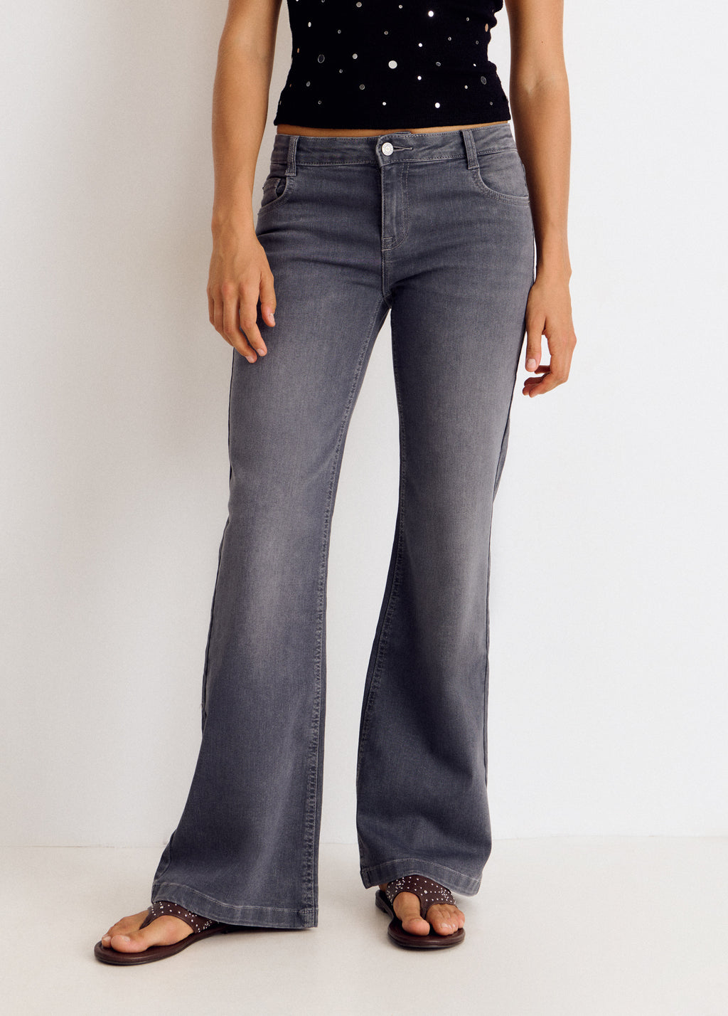 Flare jeans with back pockets