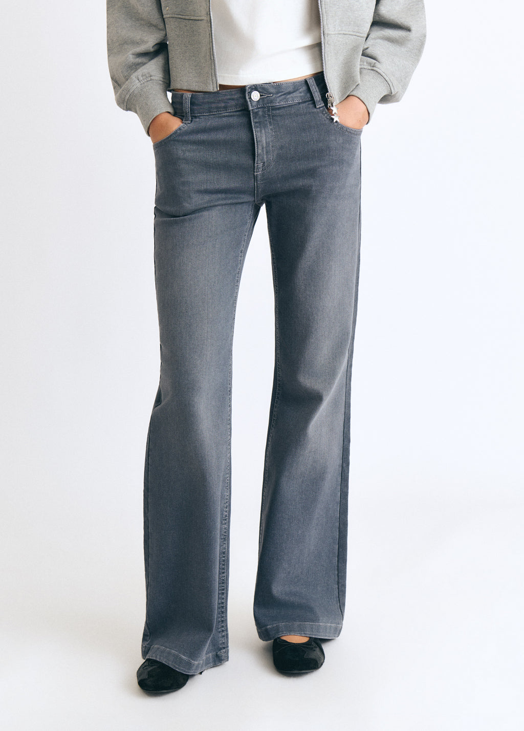 Flare jeans with back pockets