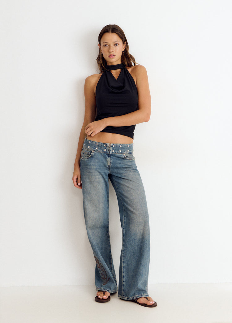 Halter-Top mit Wasserfallausschnitt und Choker-Kragen