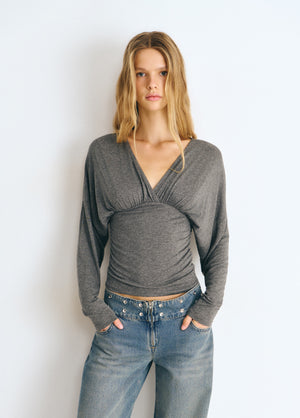 Camiseta entallada cintura escote
