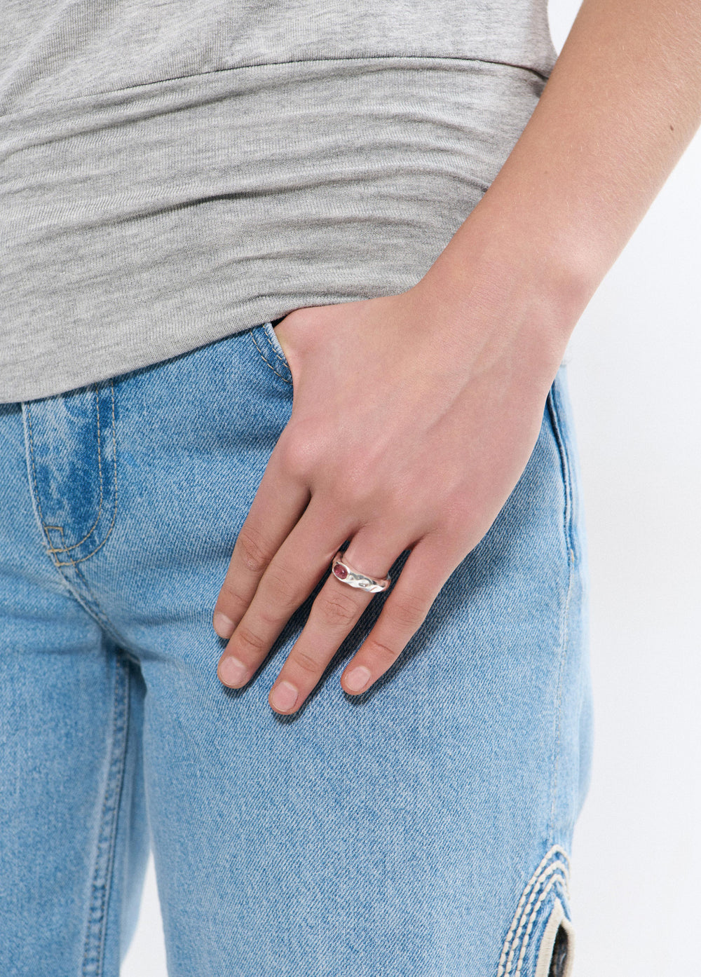 Irregular stone ring