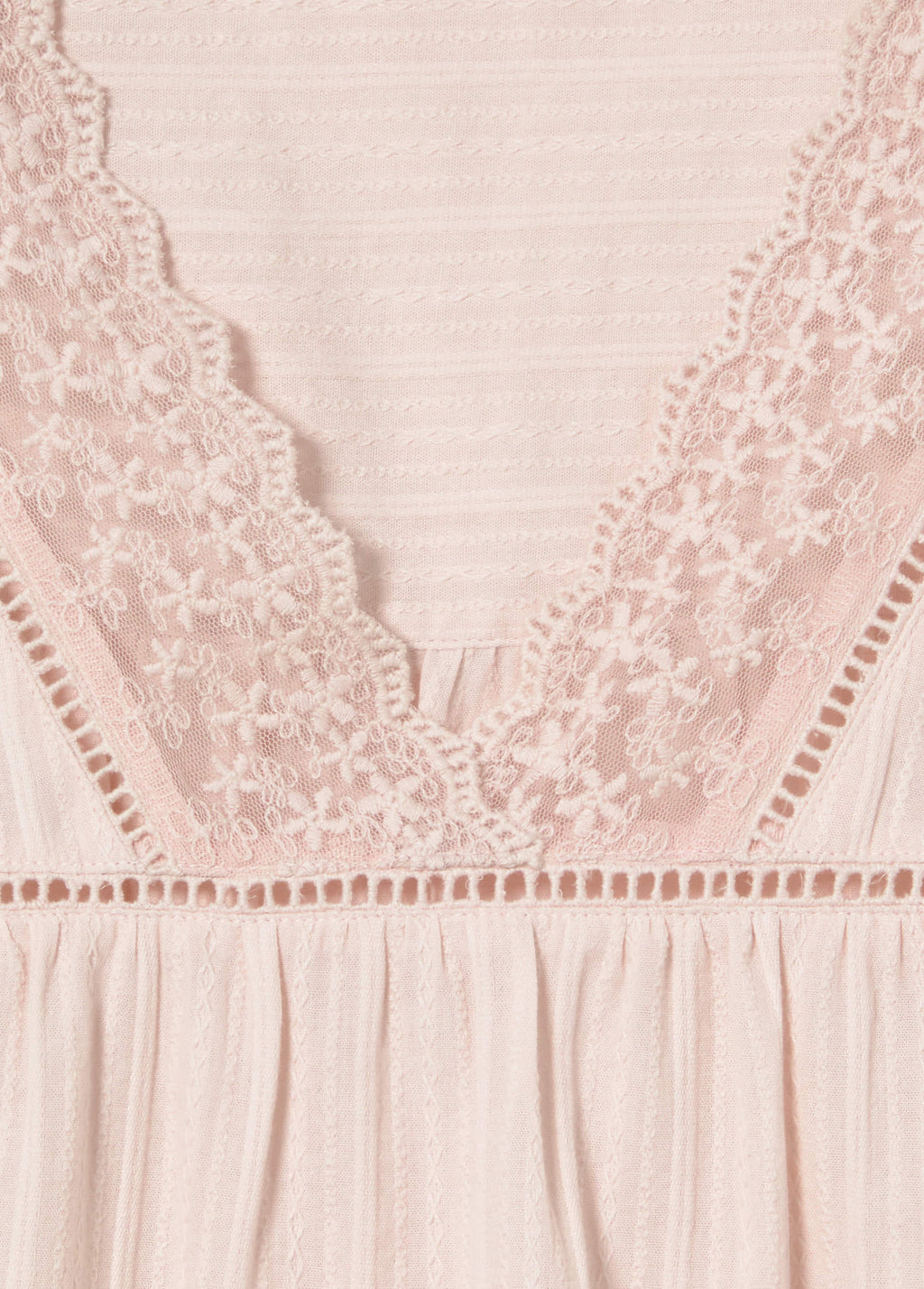 Blouse à lacets semi-transparente