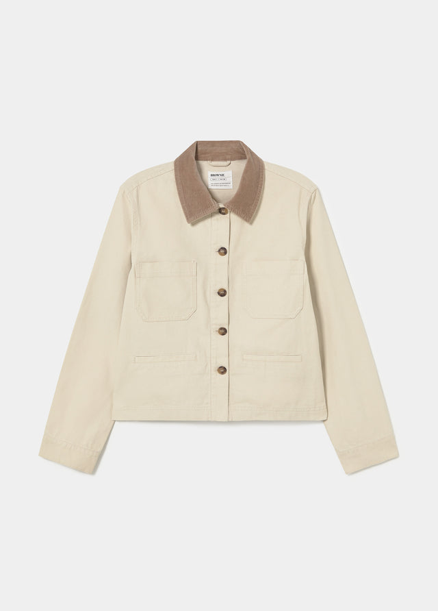 Short jacket with front pockets