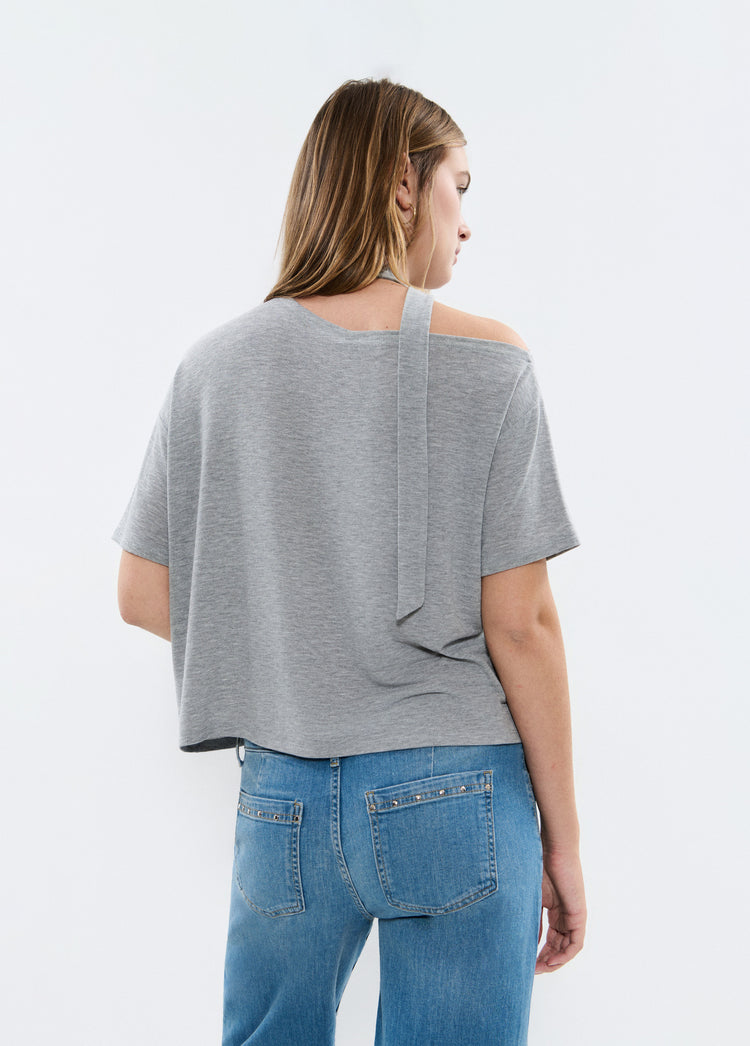 Camiseta asimétrica bufanda