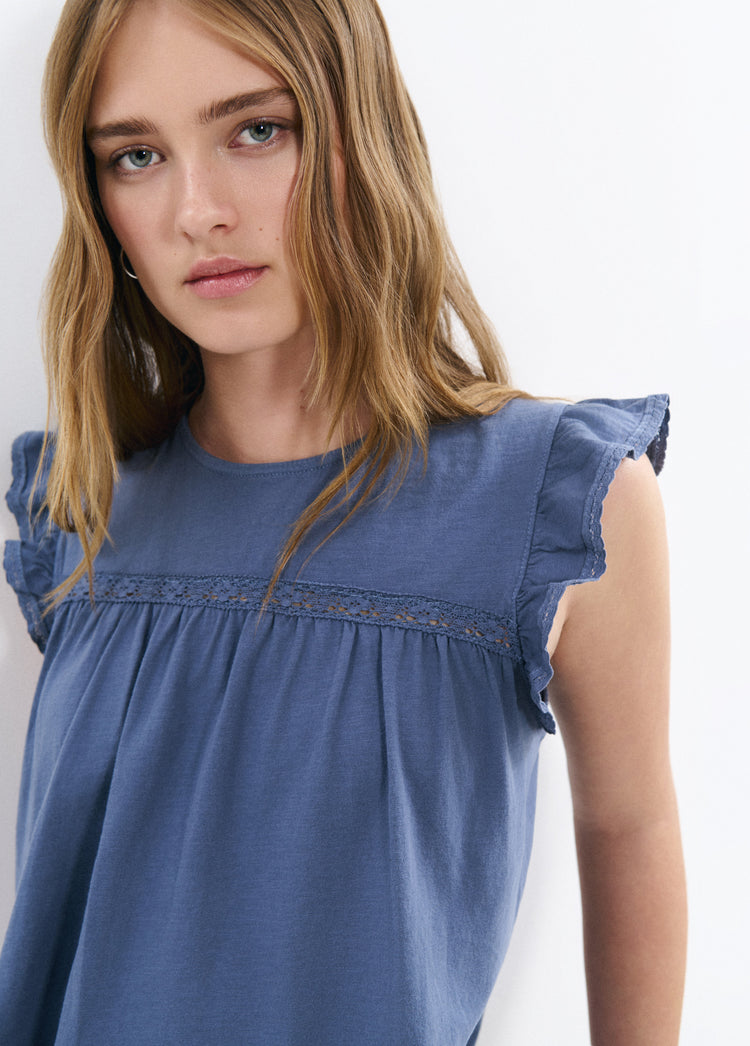 T-shirt volant dentelle