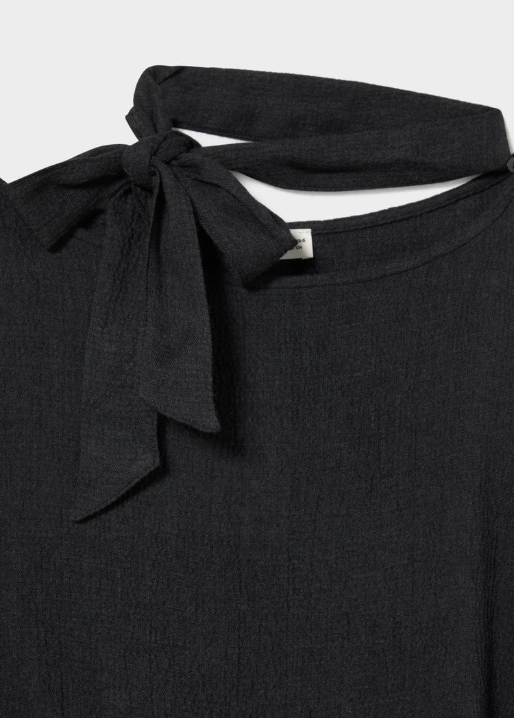 Cape met studs en sjaal