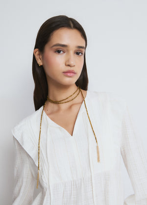 Colar com contas e franjas