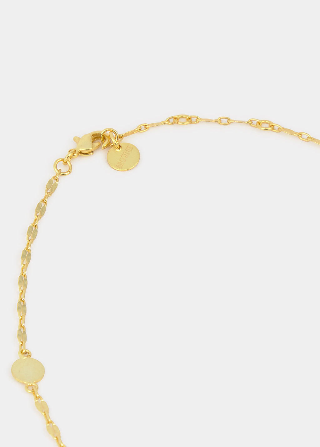 Pendant necklace with small plates