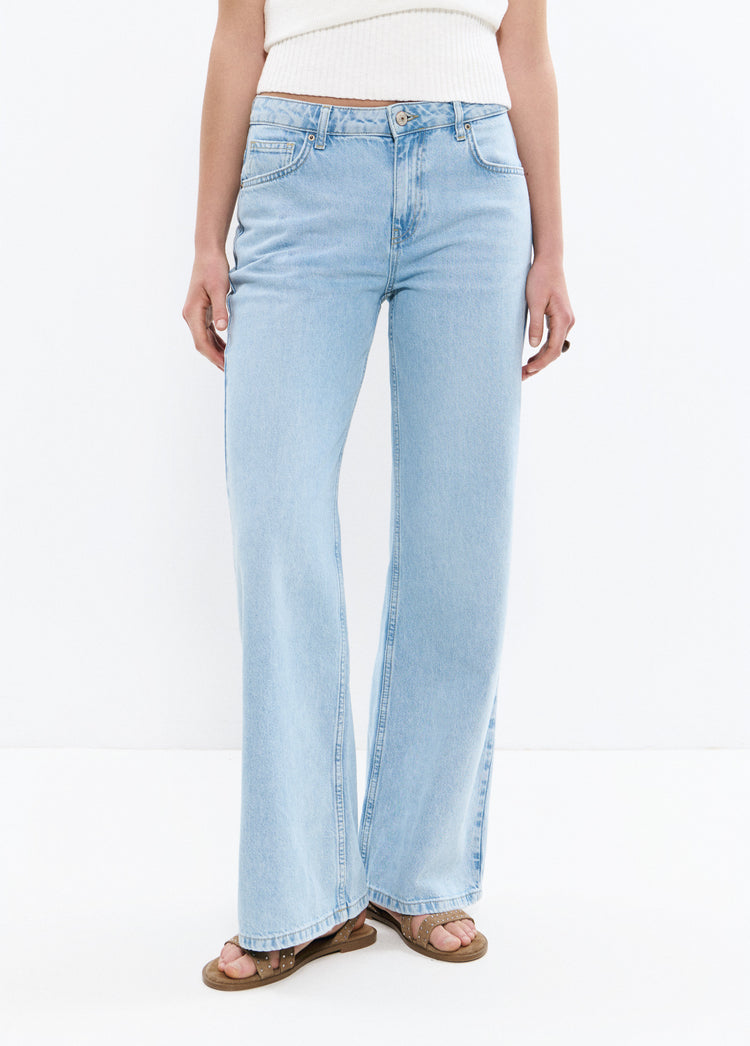 Jeans 5 bolsillos parche estrella