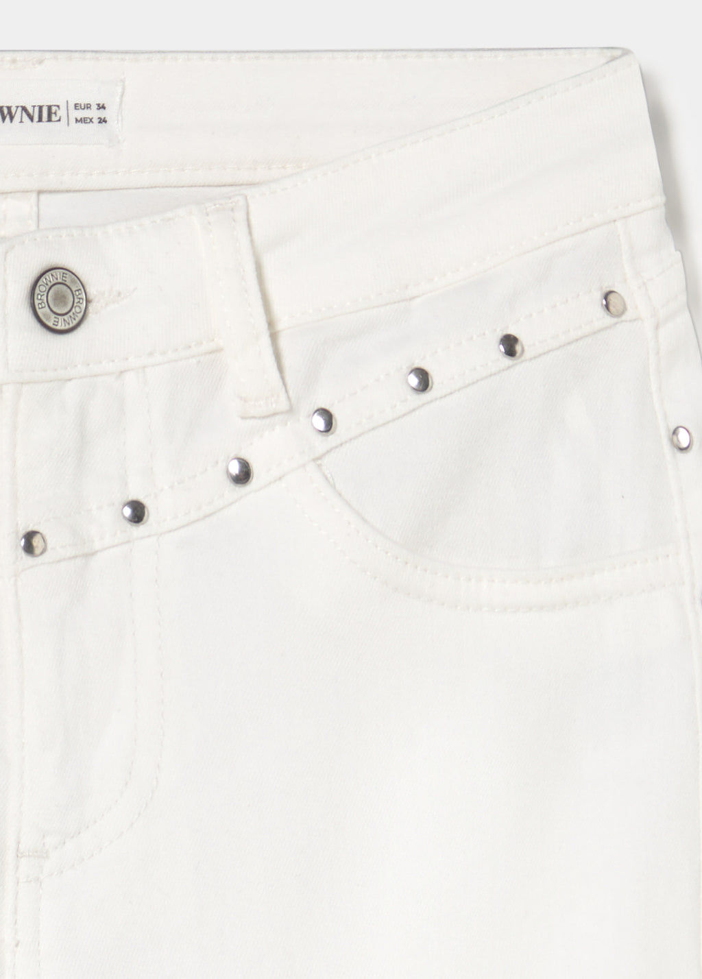 Jeans flare courts à clous