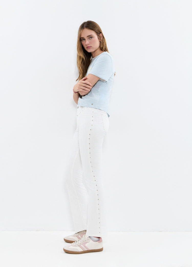 Jeans flare cropped tachas