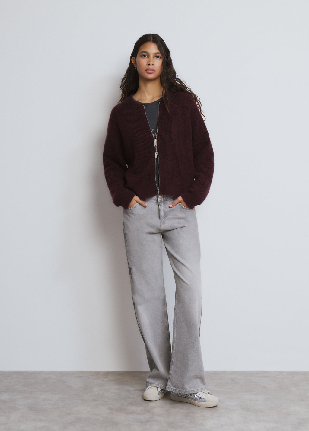 Jeans multi-étoiles côté