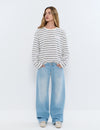 Low-Rise-Jeans mit Glitzerflügeln