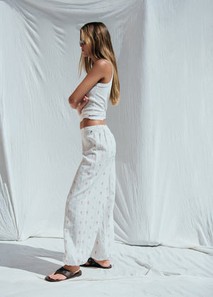 Pantalón bombacho bordado