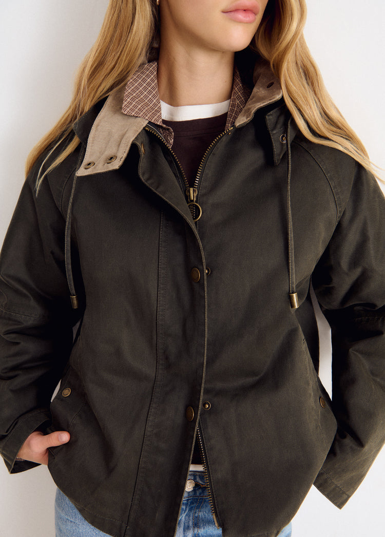 Chaqueta encerada capucha