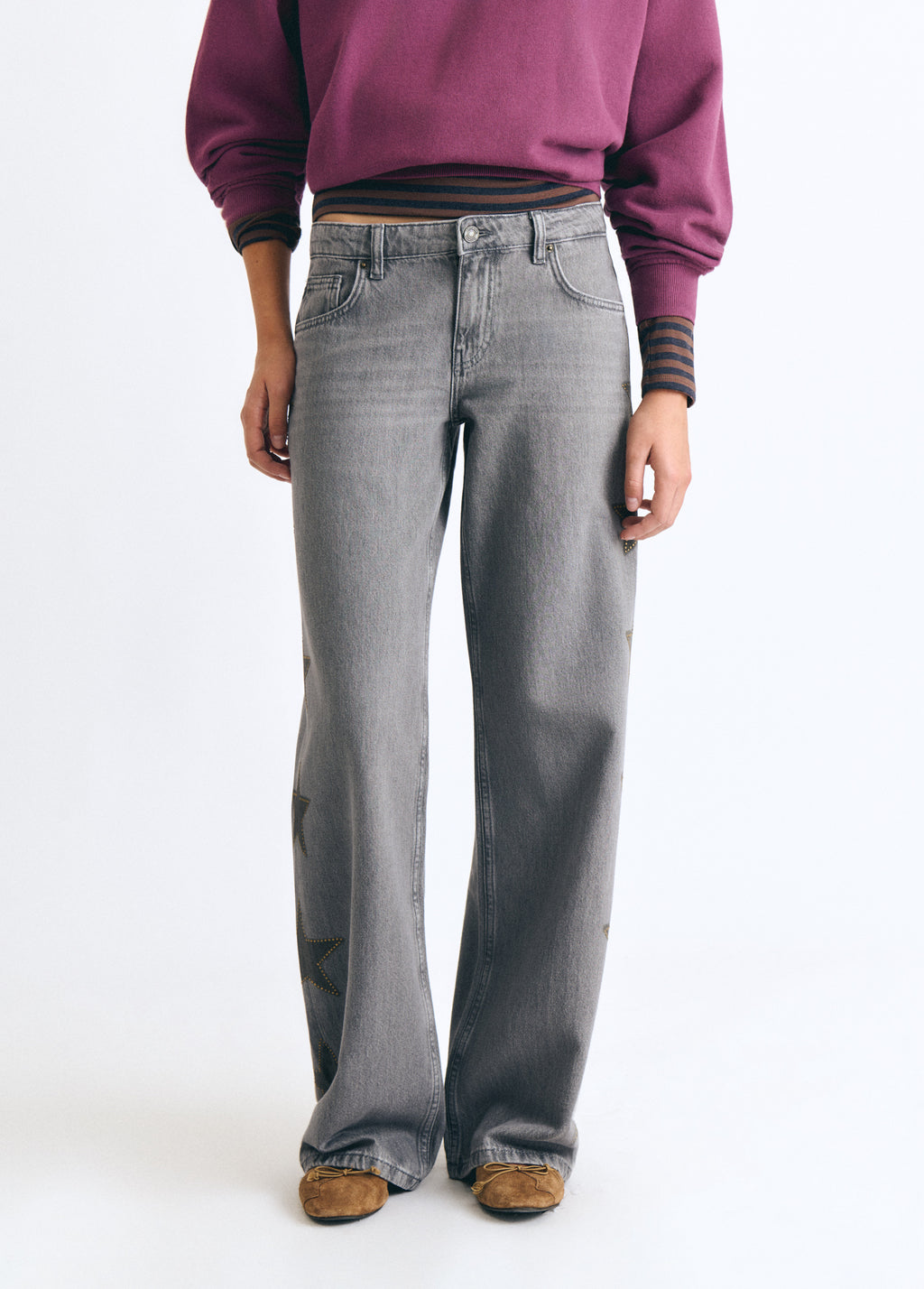 Jeans estrellas tachas lateral