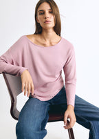 Camiseta pico tachas
