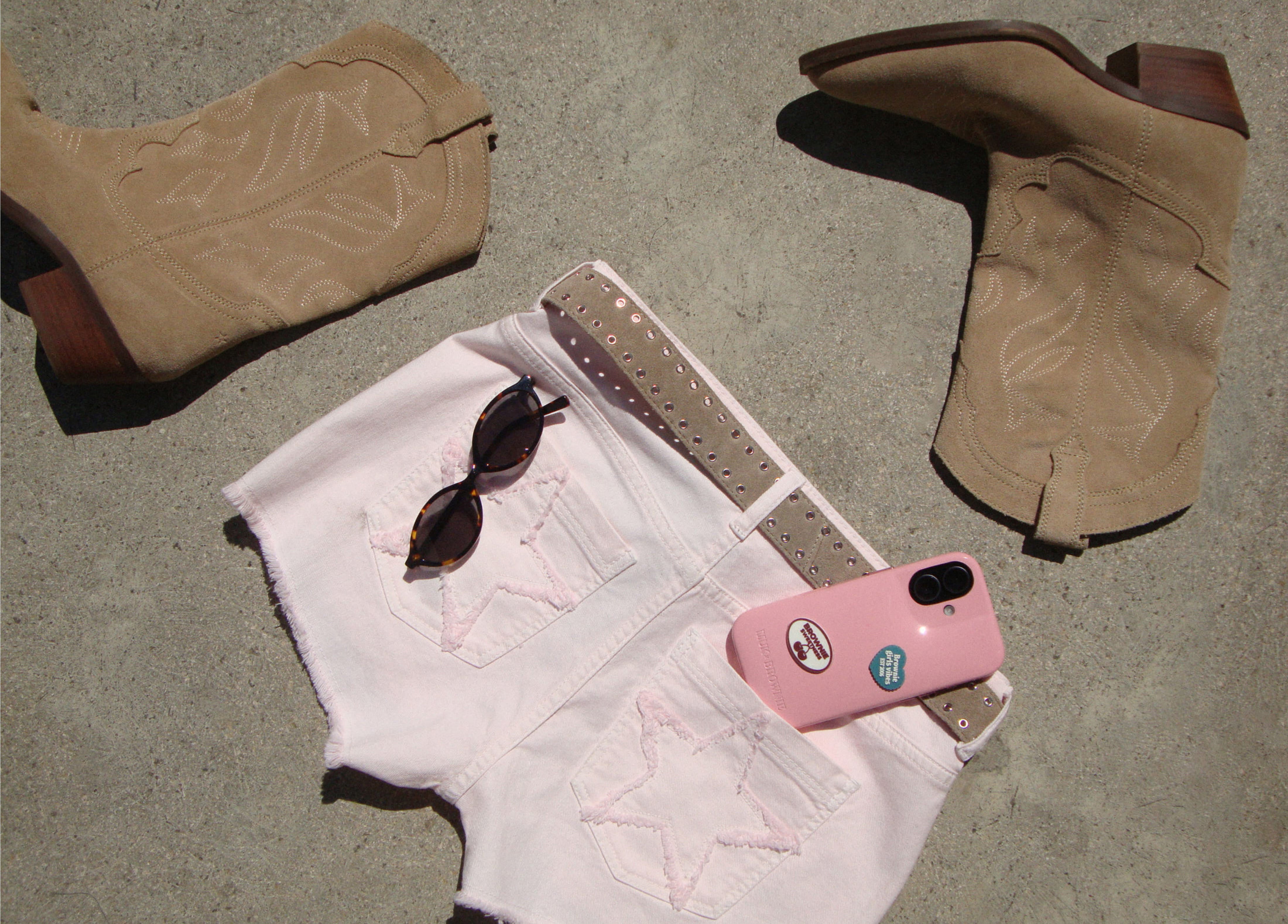 Bota cowboy bordada em pele