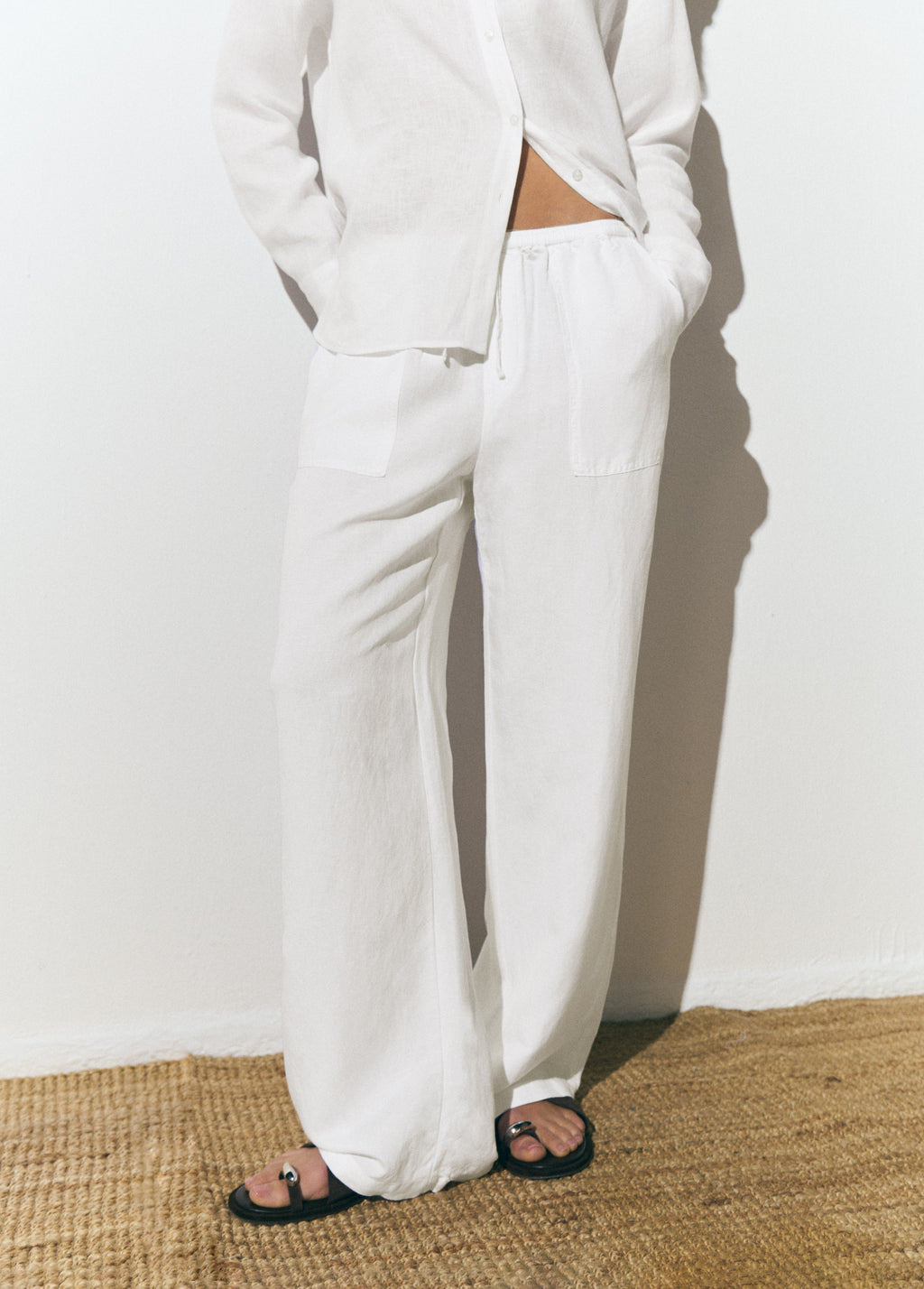 Fließende Hose mit Tasche