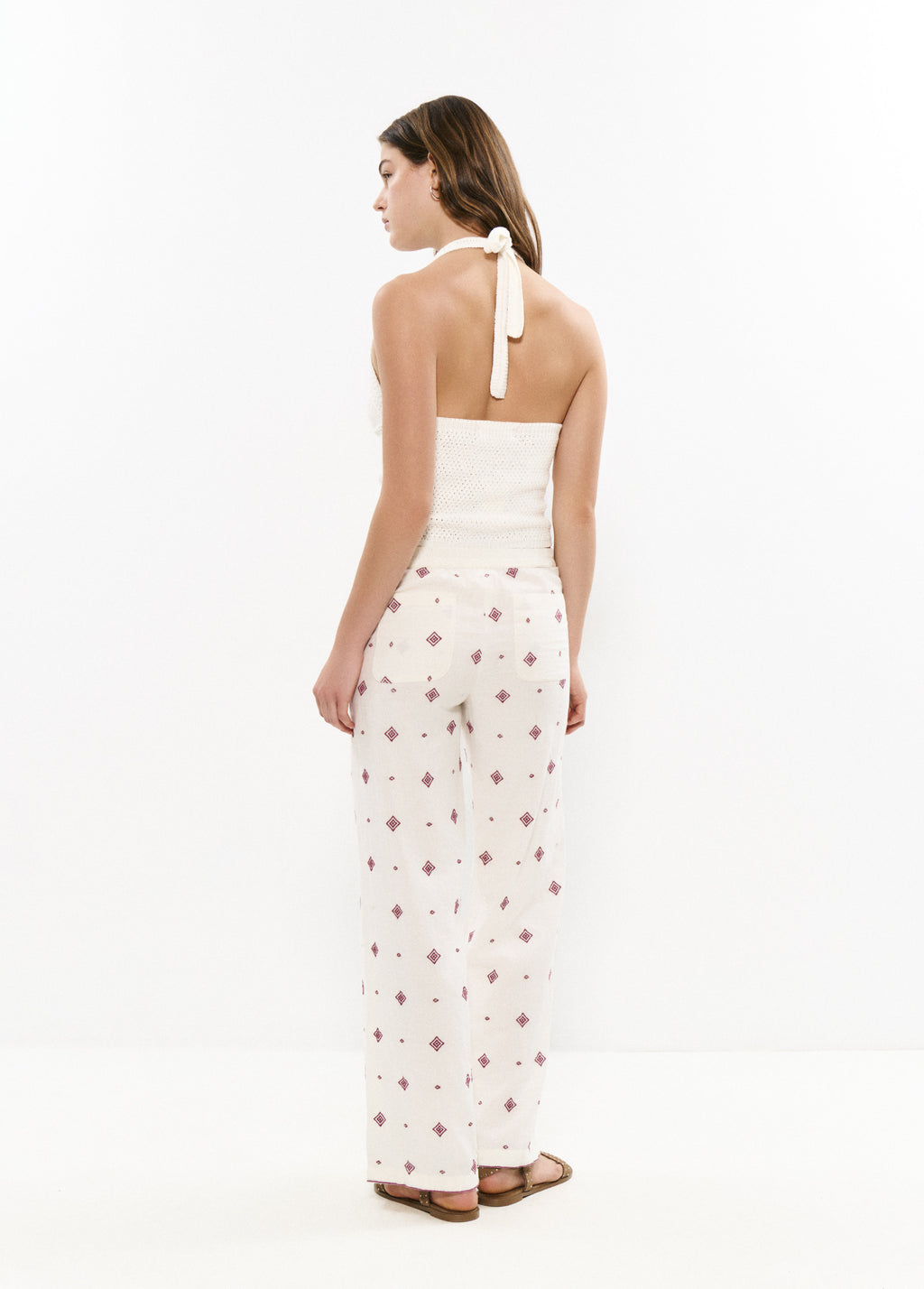 Calças compridas bordadas com cenefa