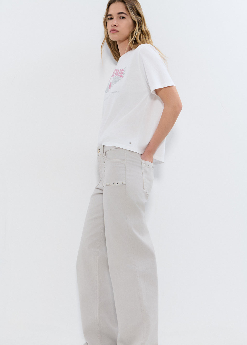 Gerade Hose mit Nieten